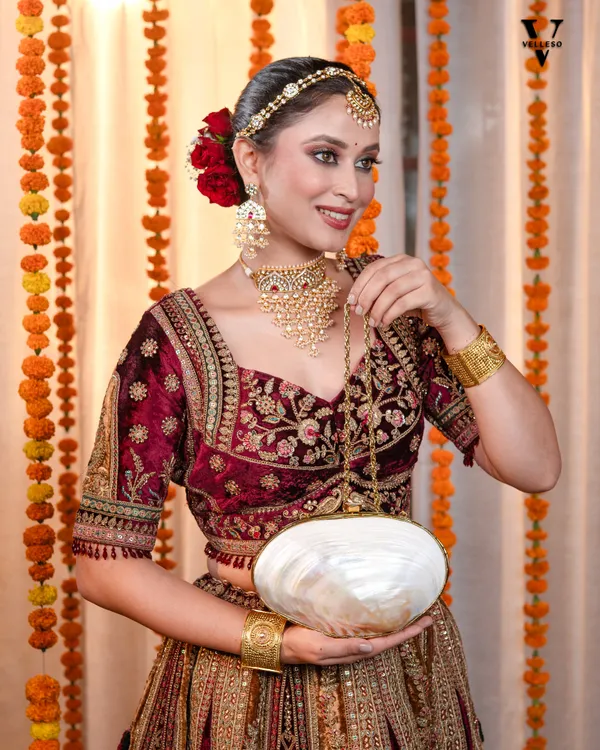 Aurira_Oval_MOP_Clutch_Bag